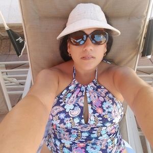 Meet your Posher, Sandra